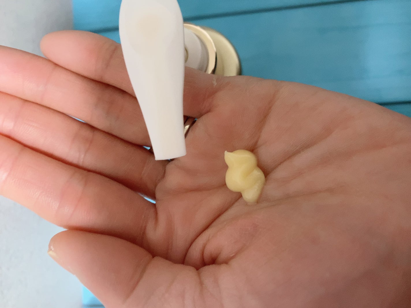 エアリーふんわりリペア インテンシブ ヴィタミルク 洗い流さないトリートメント/パンテーン/アウトバストリートメントを使ったクチコミ(4枚目)