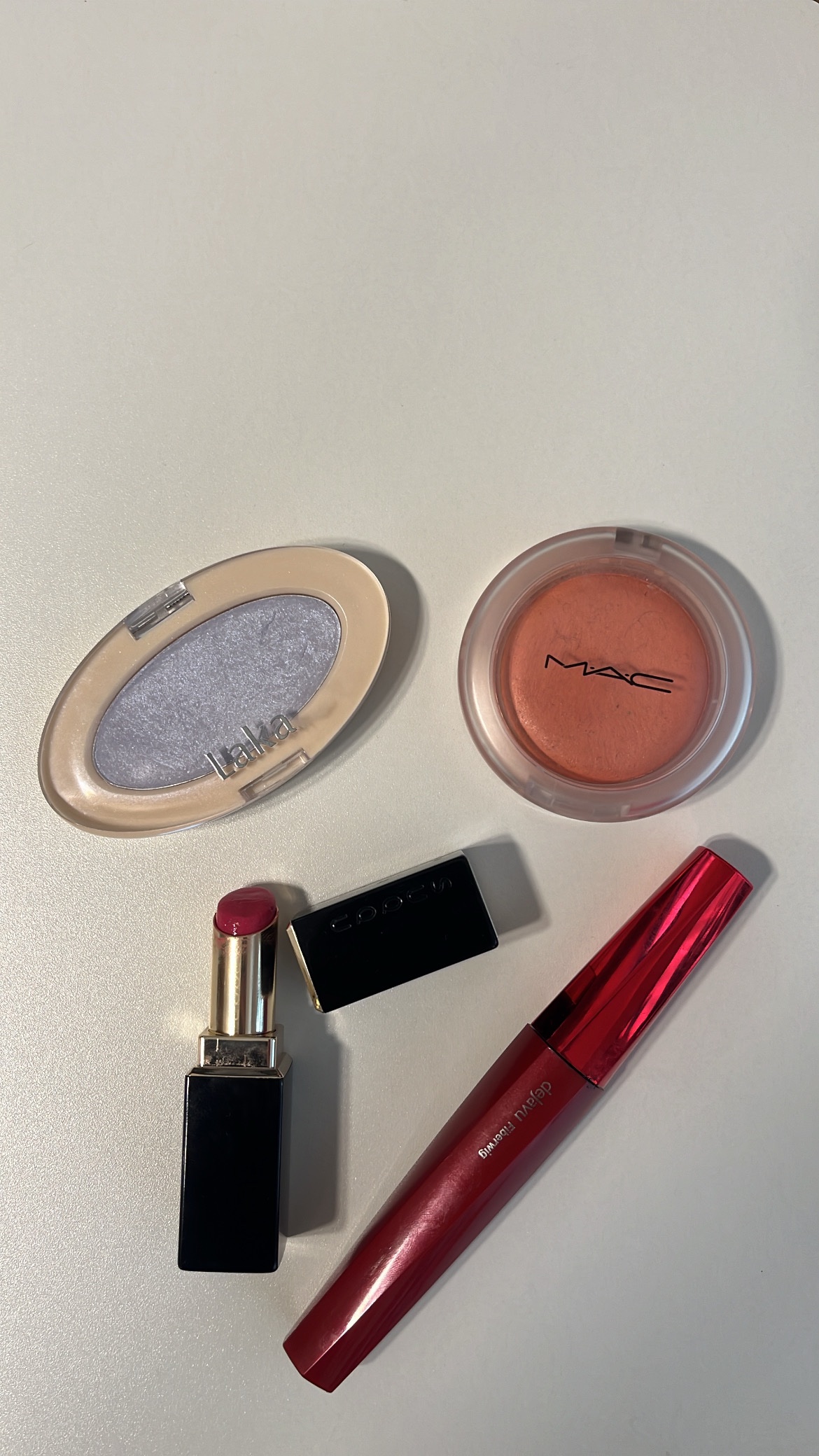 ウォーターグロウコーティングファンデーション/wakemake/リキッドファンデーションを使ったクチコミ（2枚目）