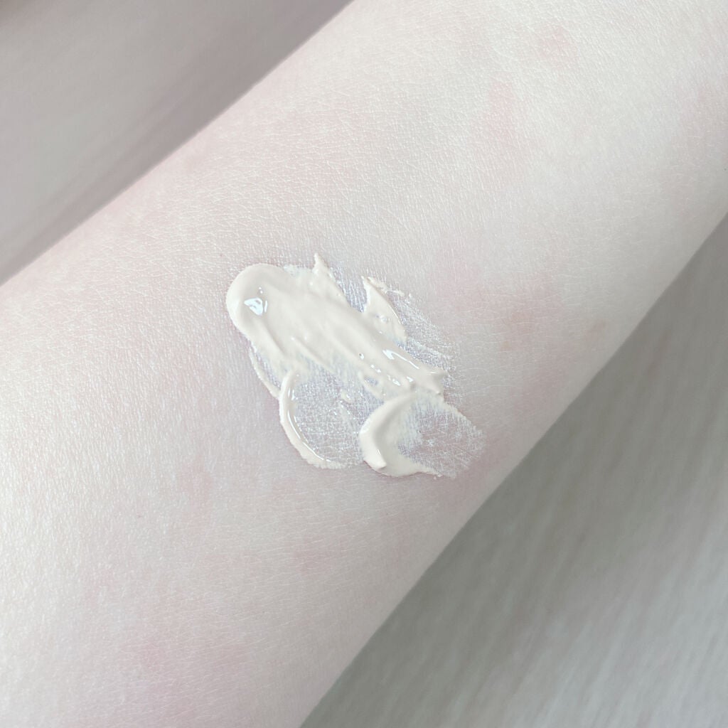 3番 ノーファンデ陶器肌トーンアップクリーム/numbuzin/化粧下地を使ったクチコミ(2枚目)