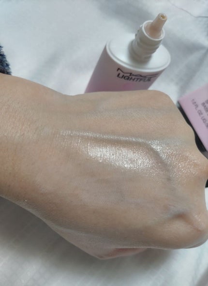 ライトフル C+ティンティッド プライマーSPF45(PA++++)/M・A・C/化粧下地を使ったクチコミ(5枚目)