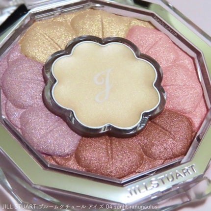 ジルスチュアート ブルームクチュール アイズ 04 sunlit ranunculus /JILL STUART/アイシャドウパレットを使ったクチコミ(3枚目)