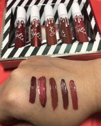 ホリディーコレクション/Kylie Cosmetics/メイクアップキットを使ったクチコミ(2枚目)