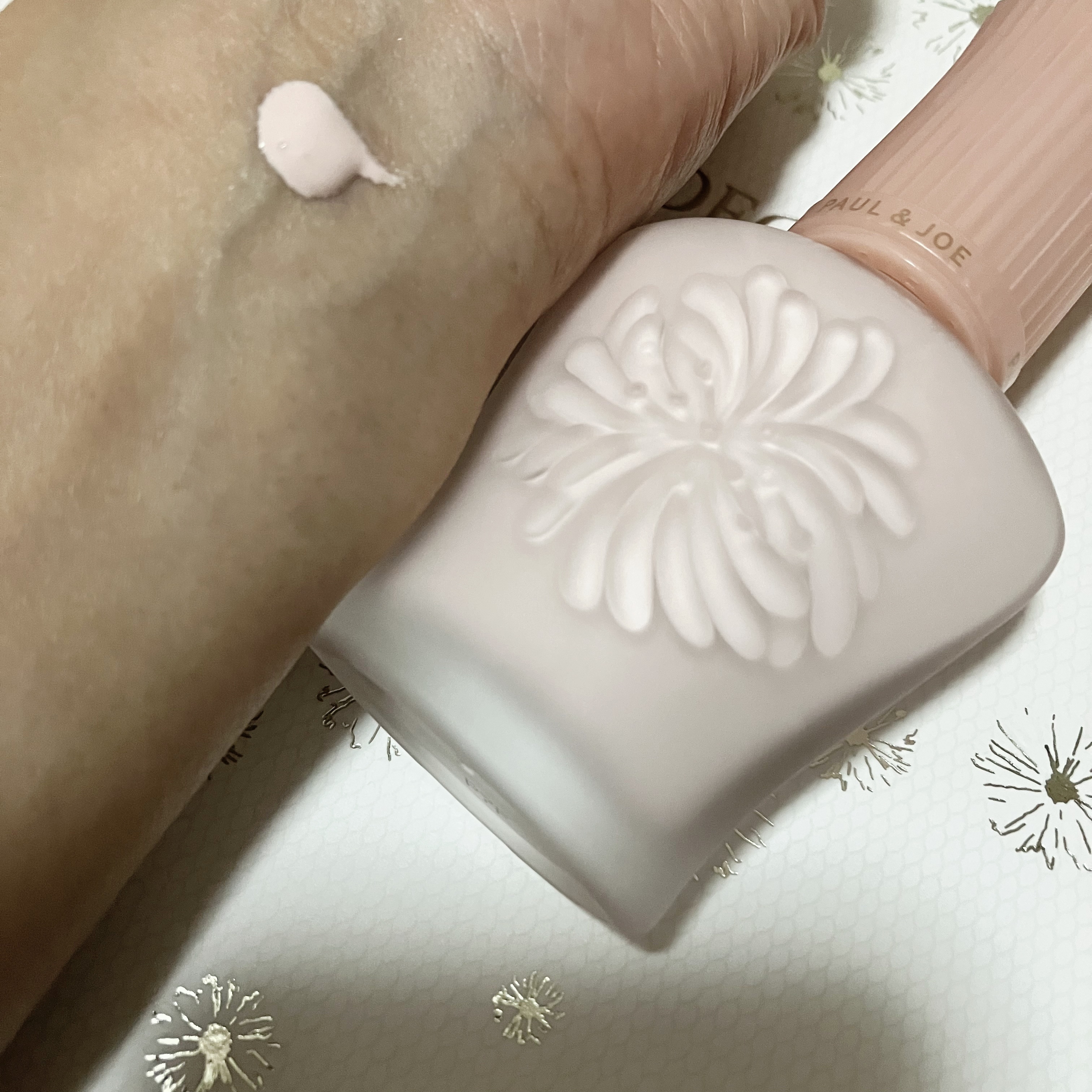 モイスチュアライジング プライマー/PAUL & JOE BEAUTE/化粧下地を使ったクチコミ（3枚目）