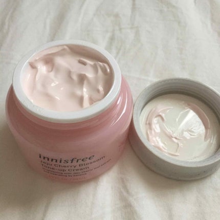 チェジュ チェリーブロッサム トーンアップクリーム/innisfree/化粧下地を使ったクチコミ(2枚目)