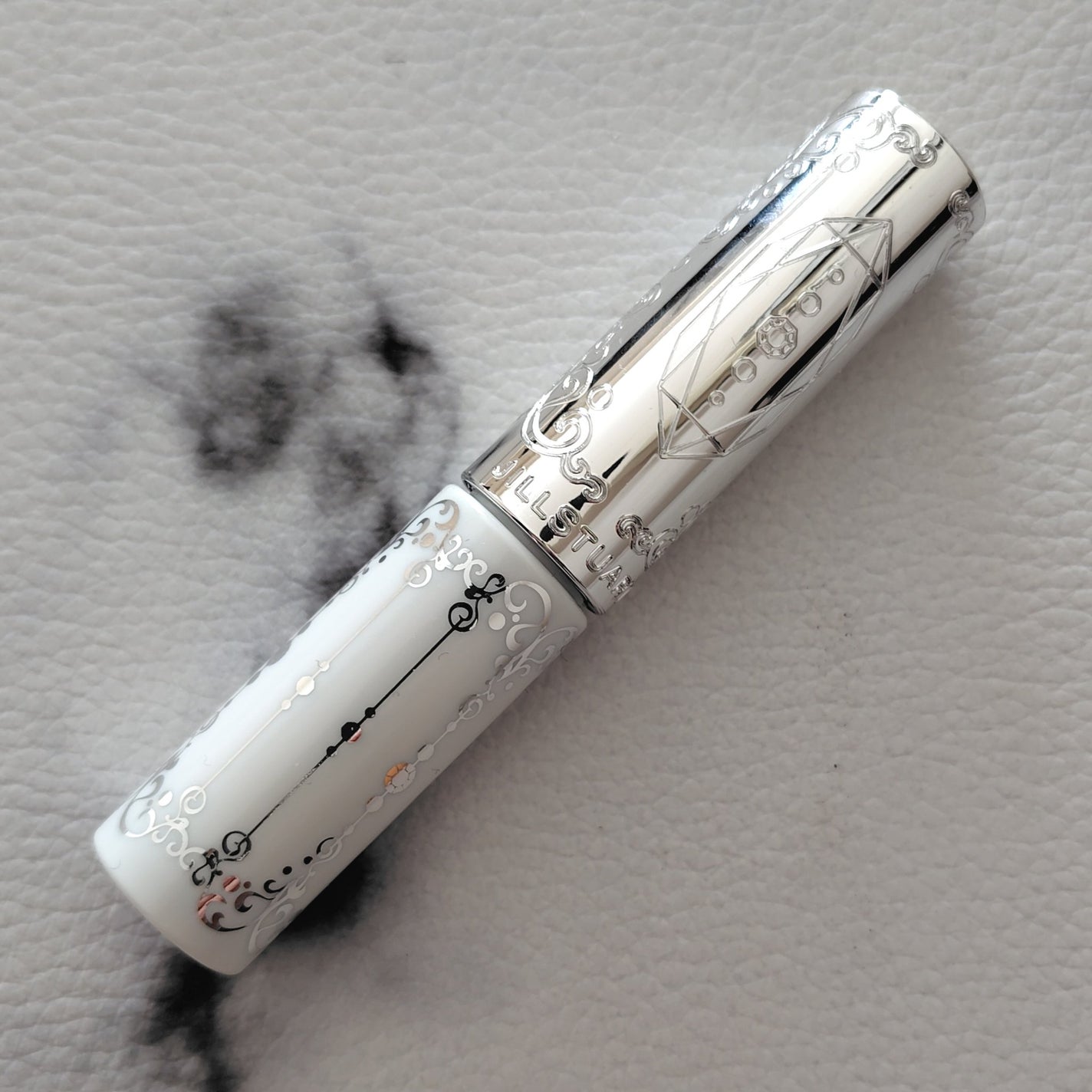 ジルスチュアート ムースブロウマスカラ/JILL STUART/眉マスカラを使ったクチコミ(6枚目)