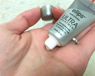 ellips ヘアーオイル【シャイニーブラック】のクチコミ「エリップス ヘアビタミン
ウルトラトリートメント 8ml  ¥100

チューブタイプのエリッ.....」（3枚目）