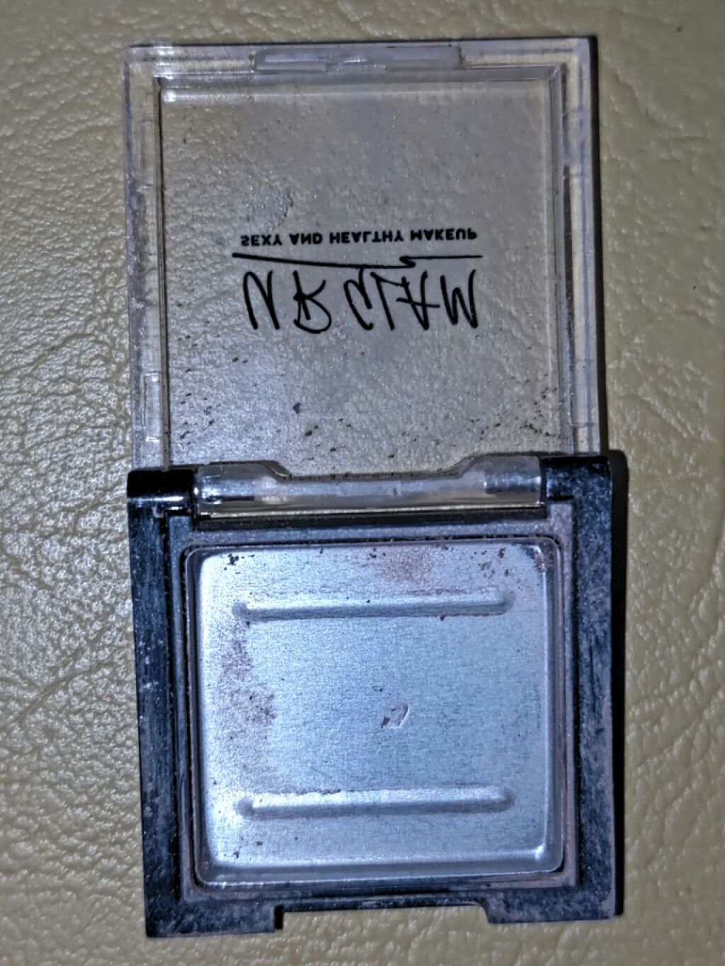 UR GLAM　POWDER EYESHADOW/U R GLAM/単色アイシャドウを使ったクチコミ（1枚目）