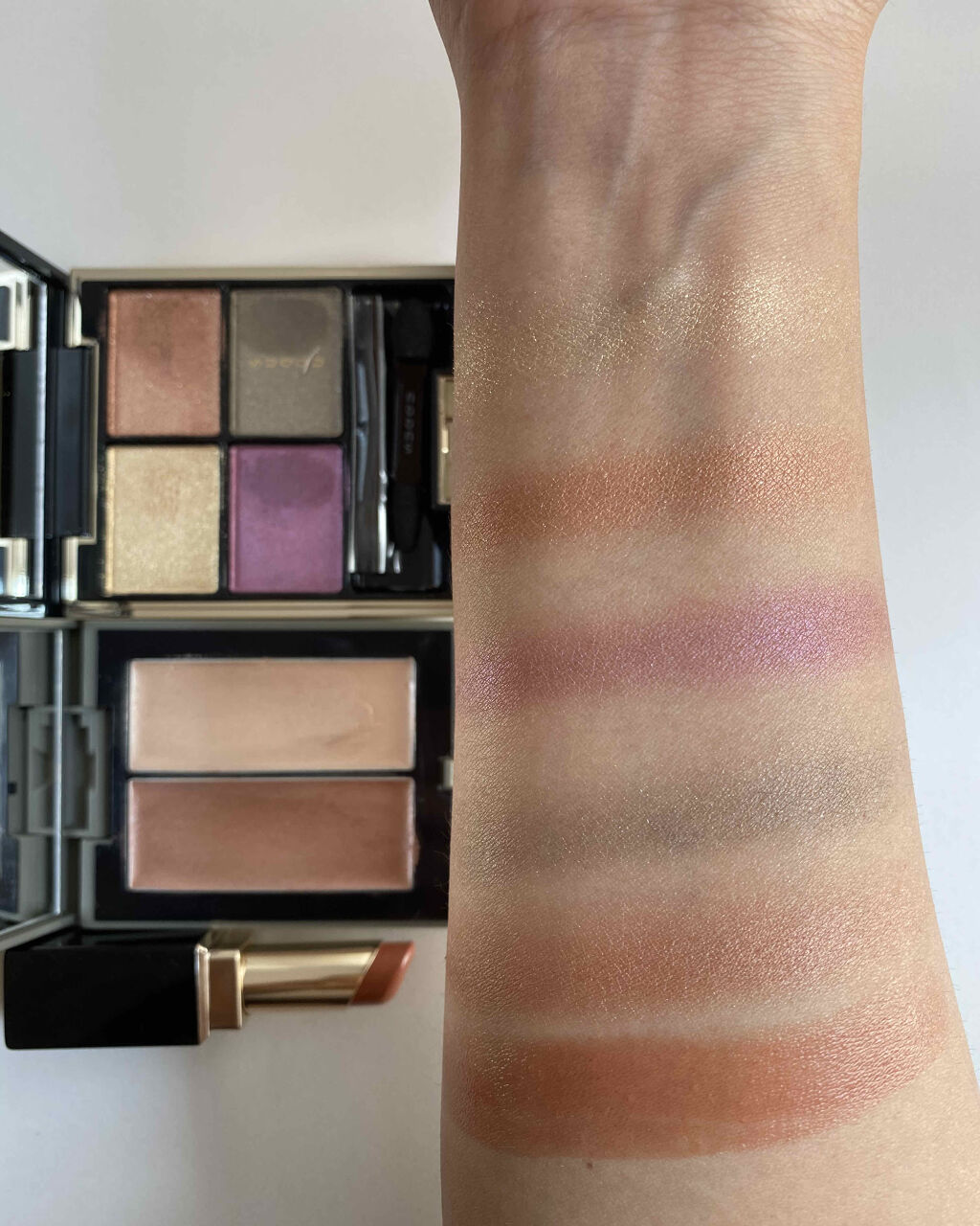 THREE シマリング グロー デュオ/THREE/クリームハイライトを使ったクチコミ（3枚目）