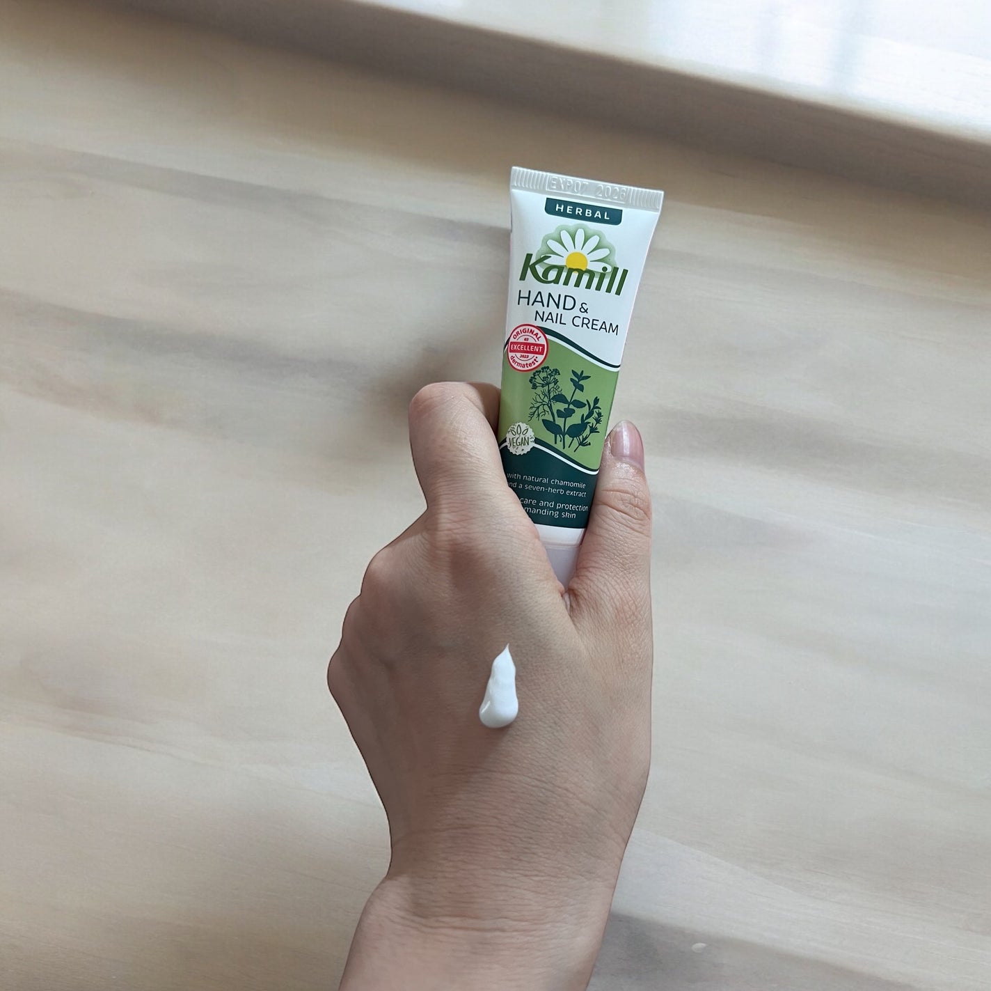 ハンド&ネイルクリーム インテンシブ 3OML ミニ/カミール/ハンドクリームを使ったクチコミ(3枚目)