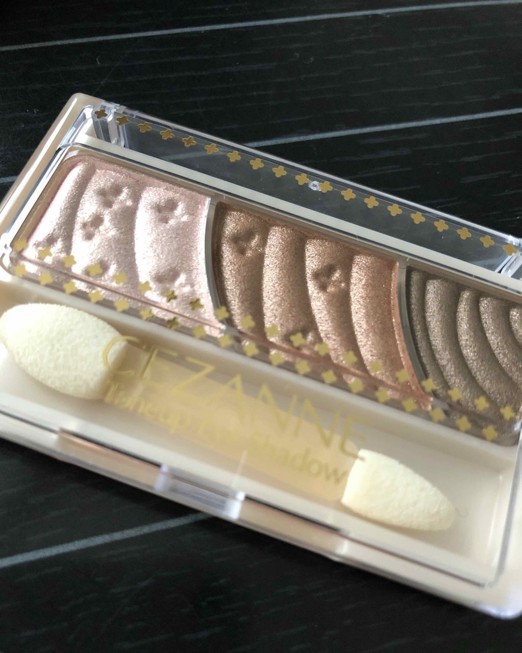 トーンアップアイシャドウ/CEZANNE/アイシャドウパレットを使ったクチコミ(1枚目)