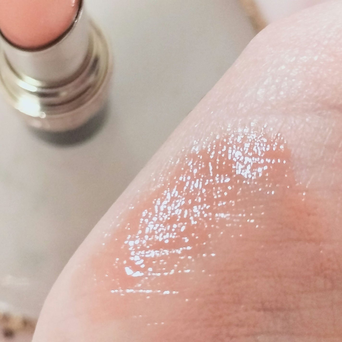 ドラマティックエッセンスルージュ/マキアージュ/口紅を使ったクチコミ(3枚目)