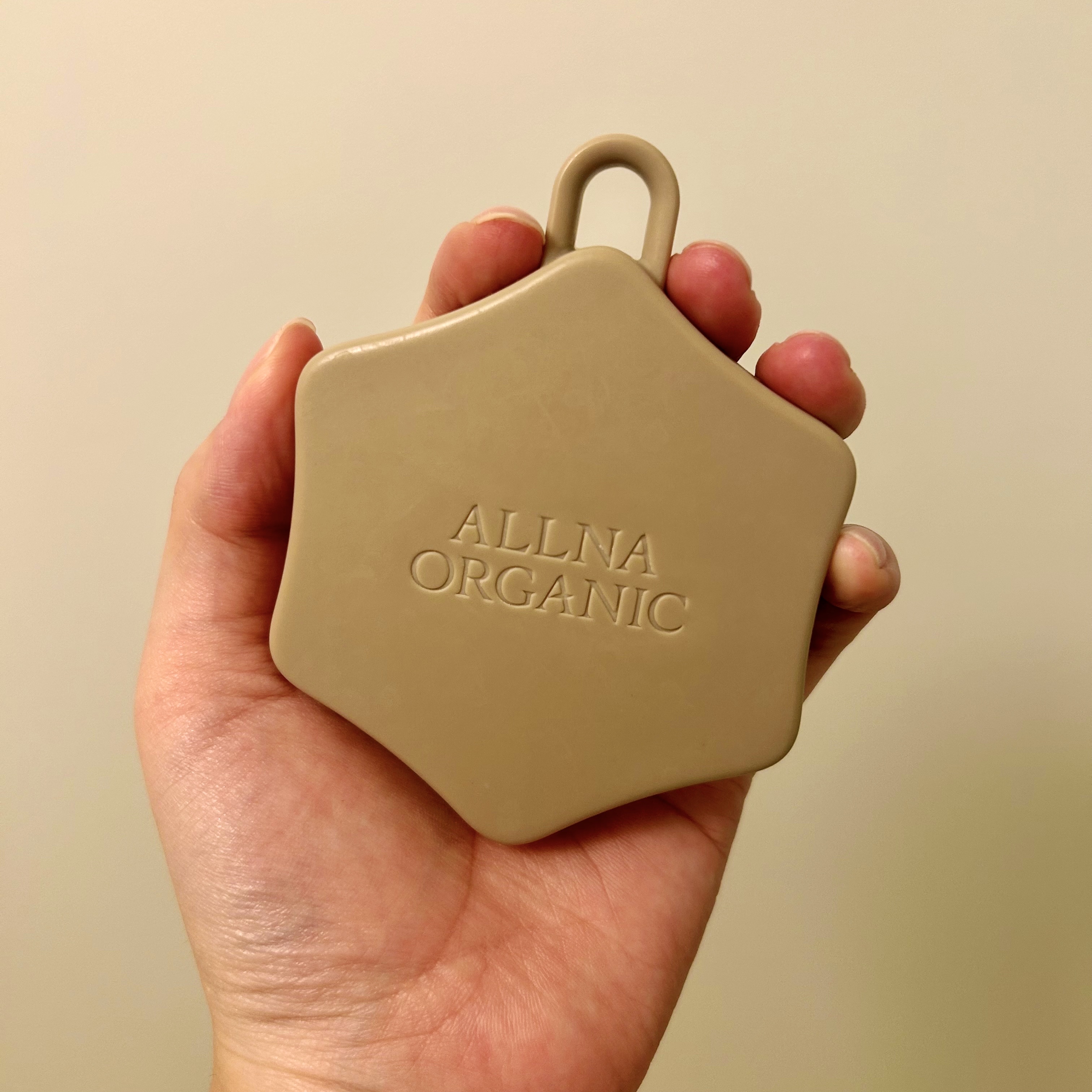 マッサージブラシ/ALLNA ORGANIC/スカルプブラシを使ったクチコミ（1枚目）