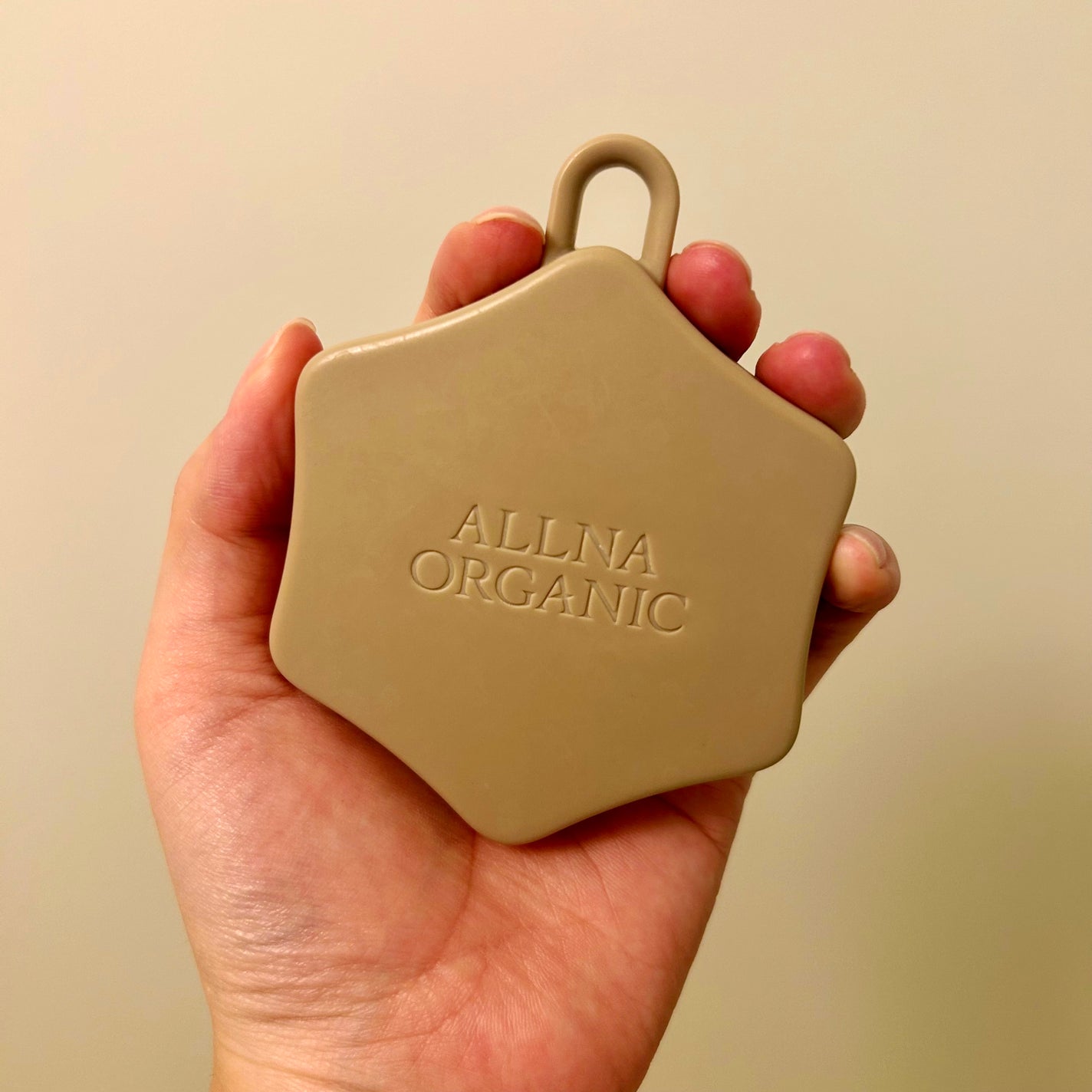 マッサージブラシ/ALLNA ORGANIC/スカルプブラシを使ったクチコミ(1枚目)