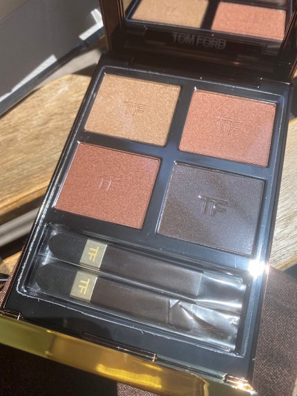 アイ カラー クォード C /TOM FORD BEAUTY/アイシャドウパレットを使ったクチコミ(2枚目)