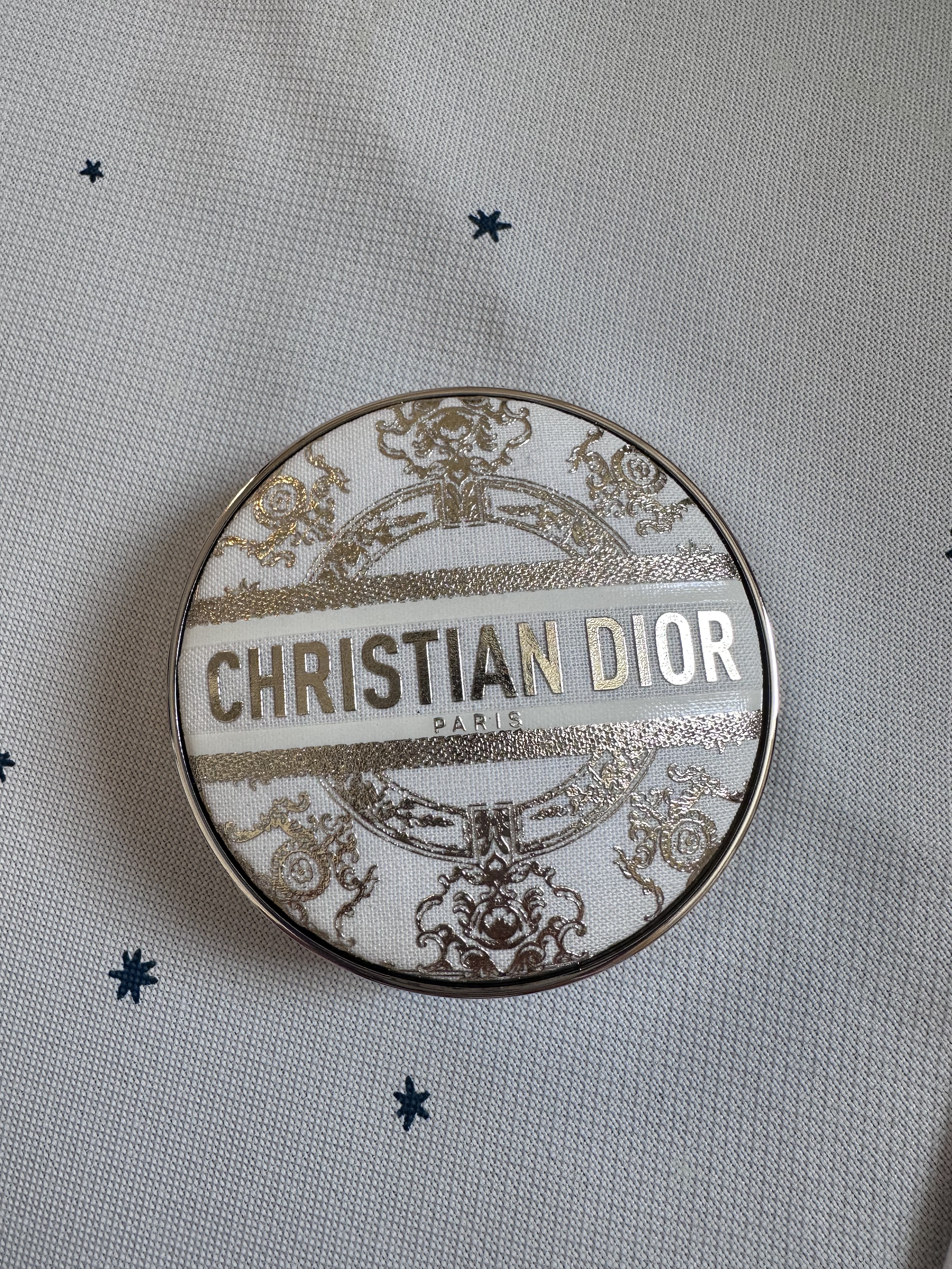 ディオールスキン フォーエヴァー クッション（リフィル） 0.5N/Dior/クッションファンデーションを使ったクチコミ（3枚目）
