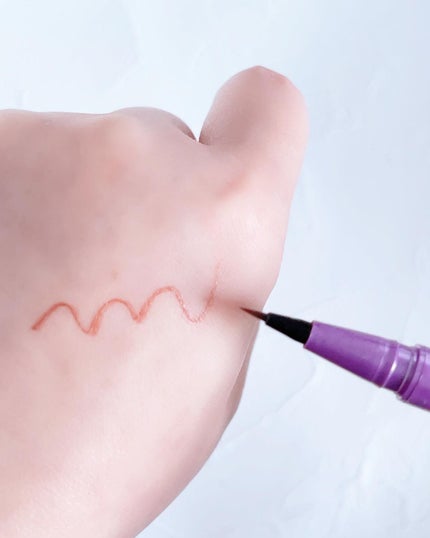 「密着アイライナー」ショート筆リキッド/デジャヴュ/リキッドアイライナーを使ったクチコミ(6枚目)