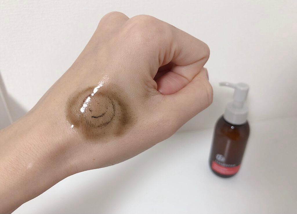 azuðãã©ãã on LIPS ãDomaniãçŸäººçŸè±ã«ãæ²èŒãããŠããLIALUSTER(ãª..ãïŒ4æç®ïŒ