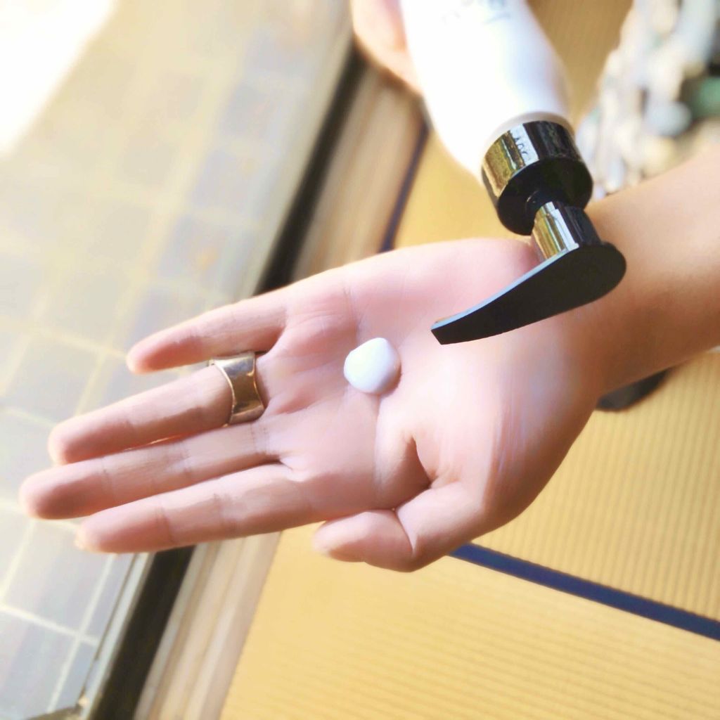 ビオメディ エッセンスミルクリーム/BioMedi/美容液を使ったクチコミ（2枚目）