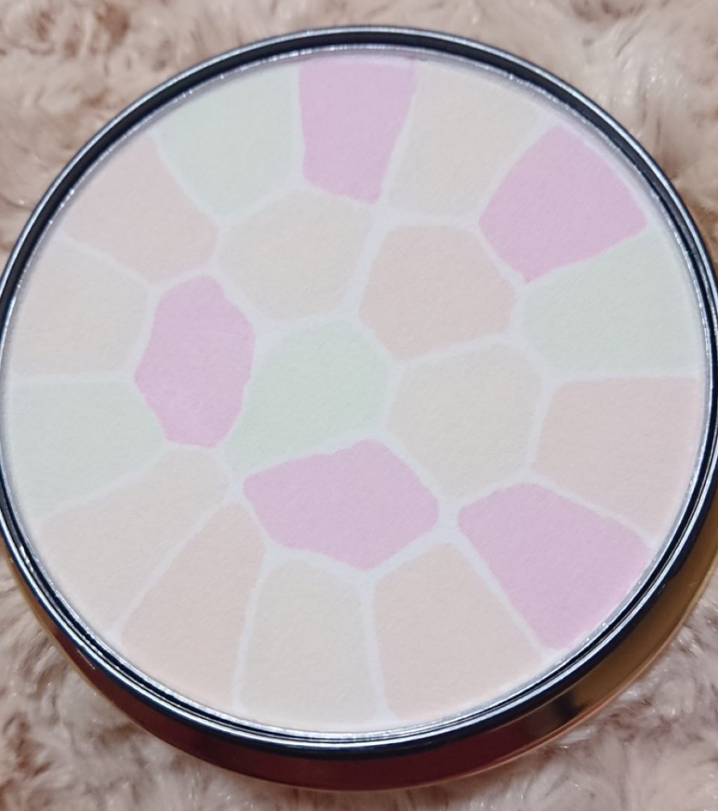 エレガンス ラ プードル オートニュアンス リクスィーズ/Elégance/プレストパウダーを使ったクチコミ（3枚目）