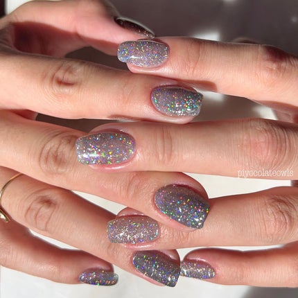 ぴよこれいと あうるす on LIPS 「突然ですが、ネイル変えました。(とっくに)このギランギランなフ..」(5枚目)