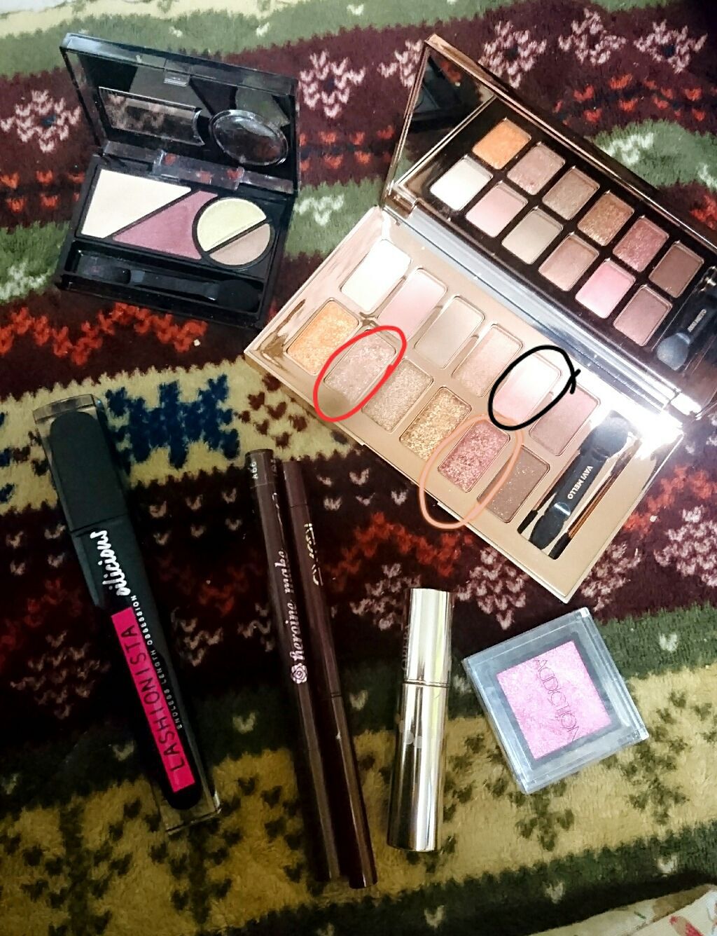 バレンタインボックス/VAVI MELLO/アイシャドウパレットを使ったクチコミ（2枚目）