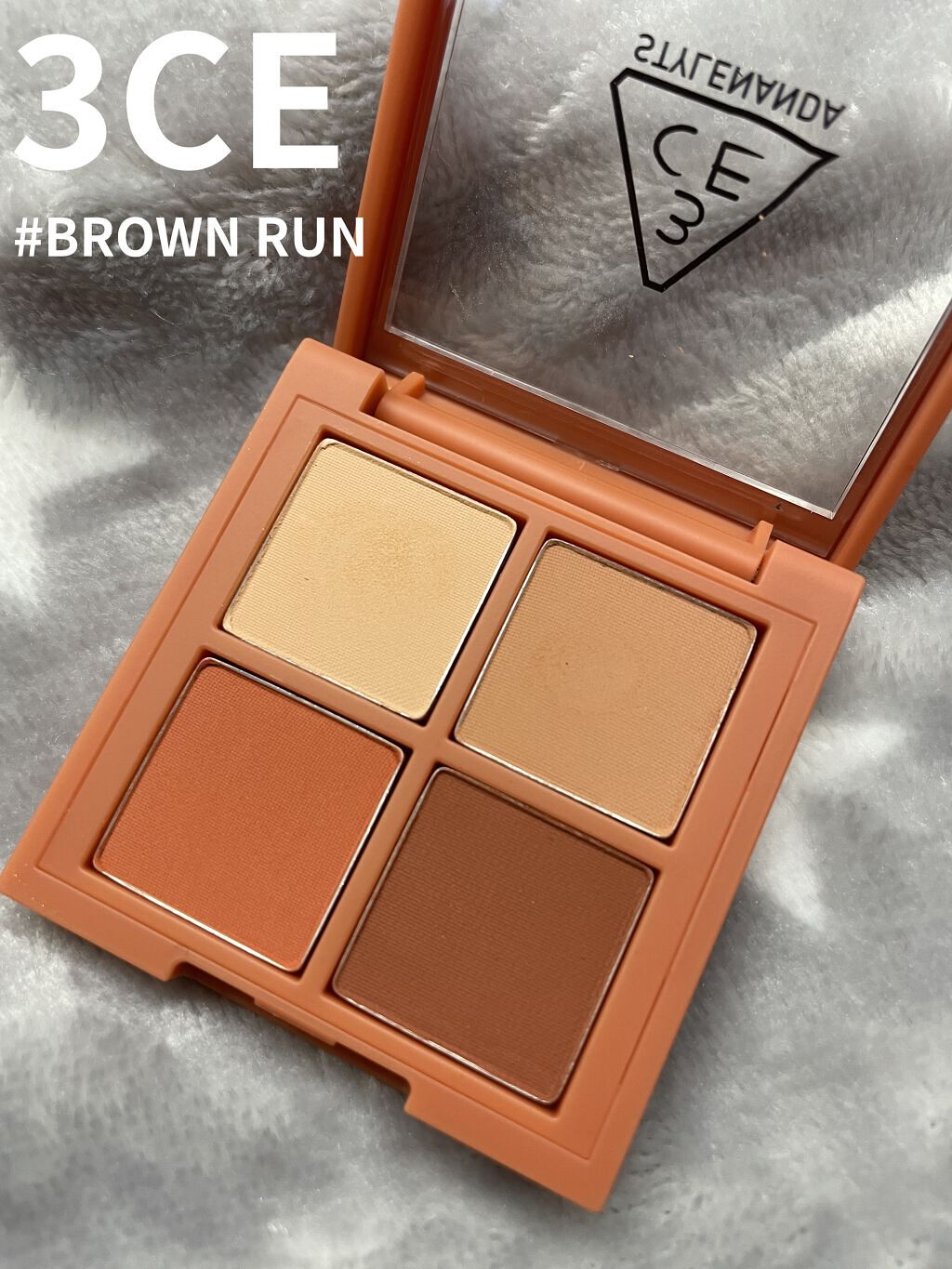 【3CE　MINI MULTI EYE COLOR PALETTE】

　 #BROWN RUM 🤎


きりまるちゃんオススメコスメ🤎🤍❤️

イエベカラーのマットアイシャドウ✨

発色も質感も最高です🥺
本当に買ってよかった🥺