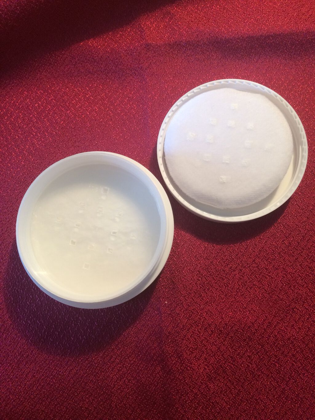 アニューム セバム コントロール パウダー/saat insight/ルースパウダーを使ったクチコミ（2枚目）