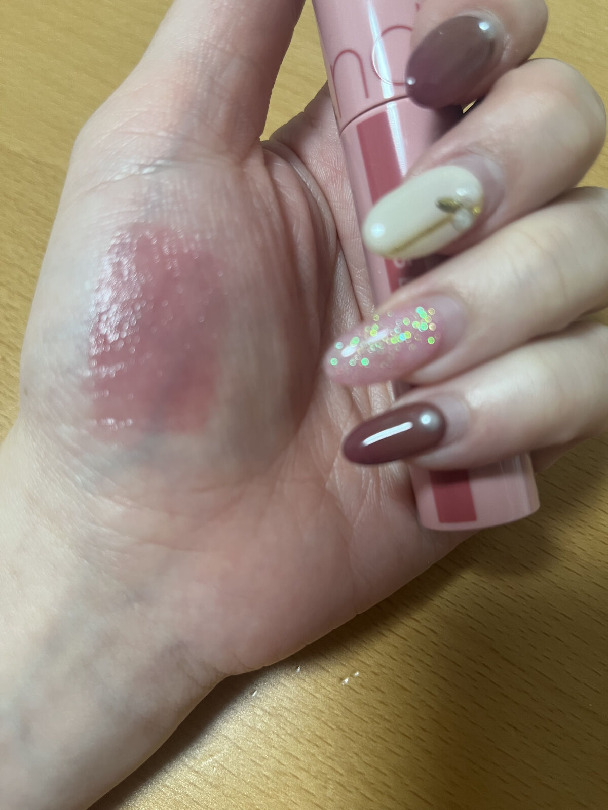 ジューシーラスティングティント/rom&nd/リップティントを使ったクチコミ（3枚目）