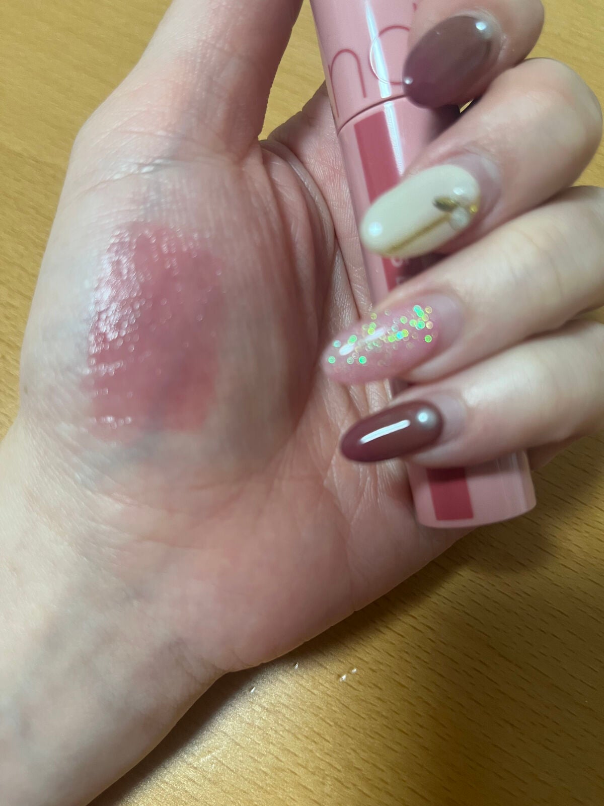 ジューシーラスティングティント/rom&nd/リップティントを使ったクチコミ(3枚目)