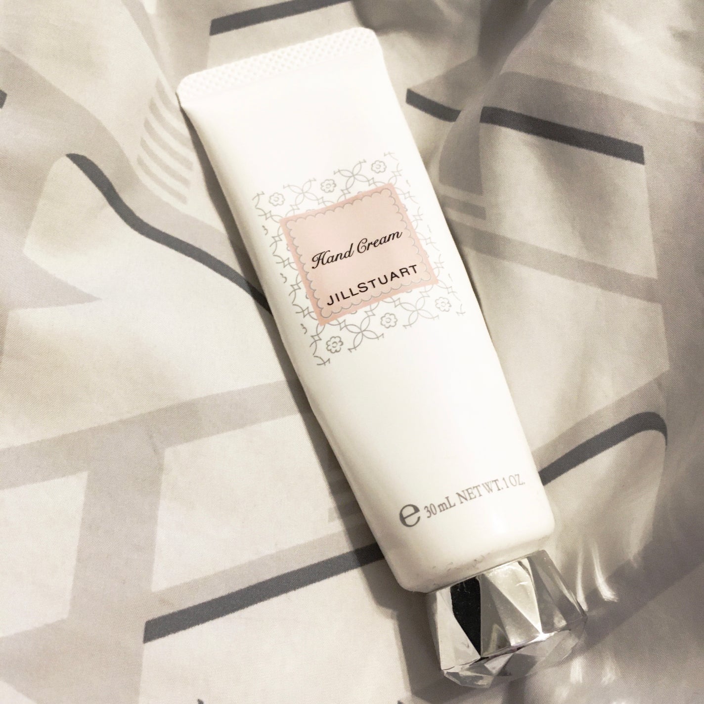 ジルスチュアート ハンドクリーム ホワイトフローラル/JILL STUART/ハンドクリームを使ったクチコミ(1枚目)