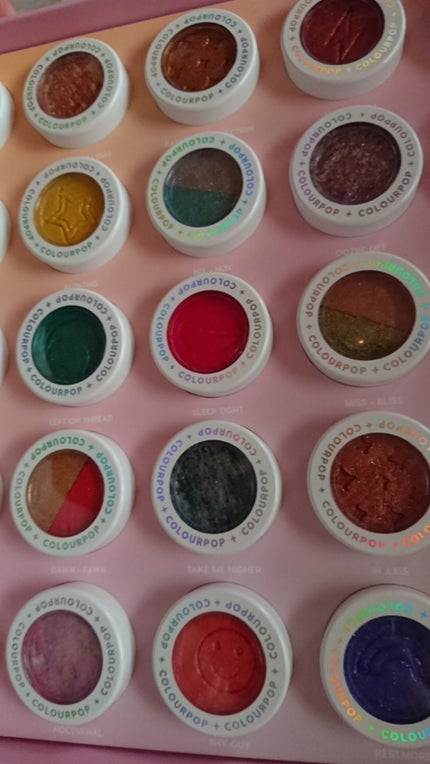 Super Shock Shadow/ColourPop/単色アイシャドウを使ったクチコミ(2枚目)