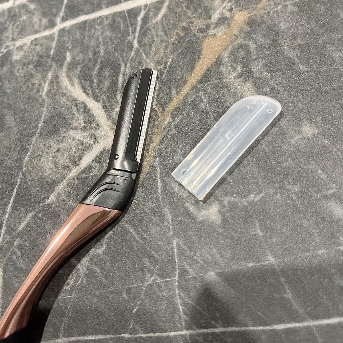 サロンプラス トーンアップ フェイススムーサー ホルダー（刃付き）/サロンプラス/シェーバーを使ったクチコミ（3枚目）