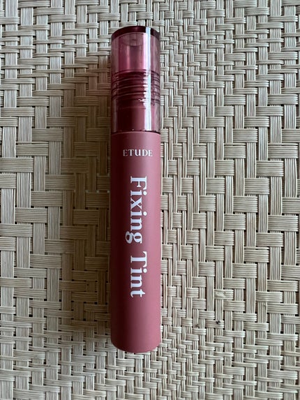 フィクシングティント ダスティベージュ(新パッケージ)/ETUDE/リップティントを使ったクチコミ(2枚目)