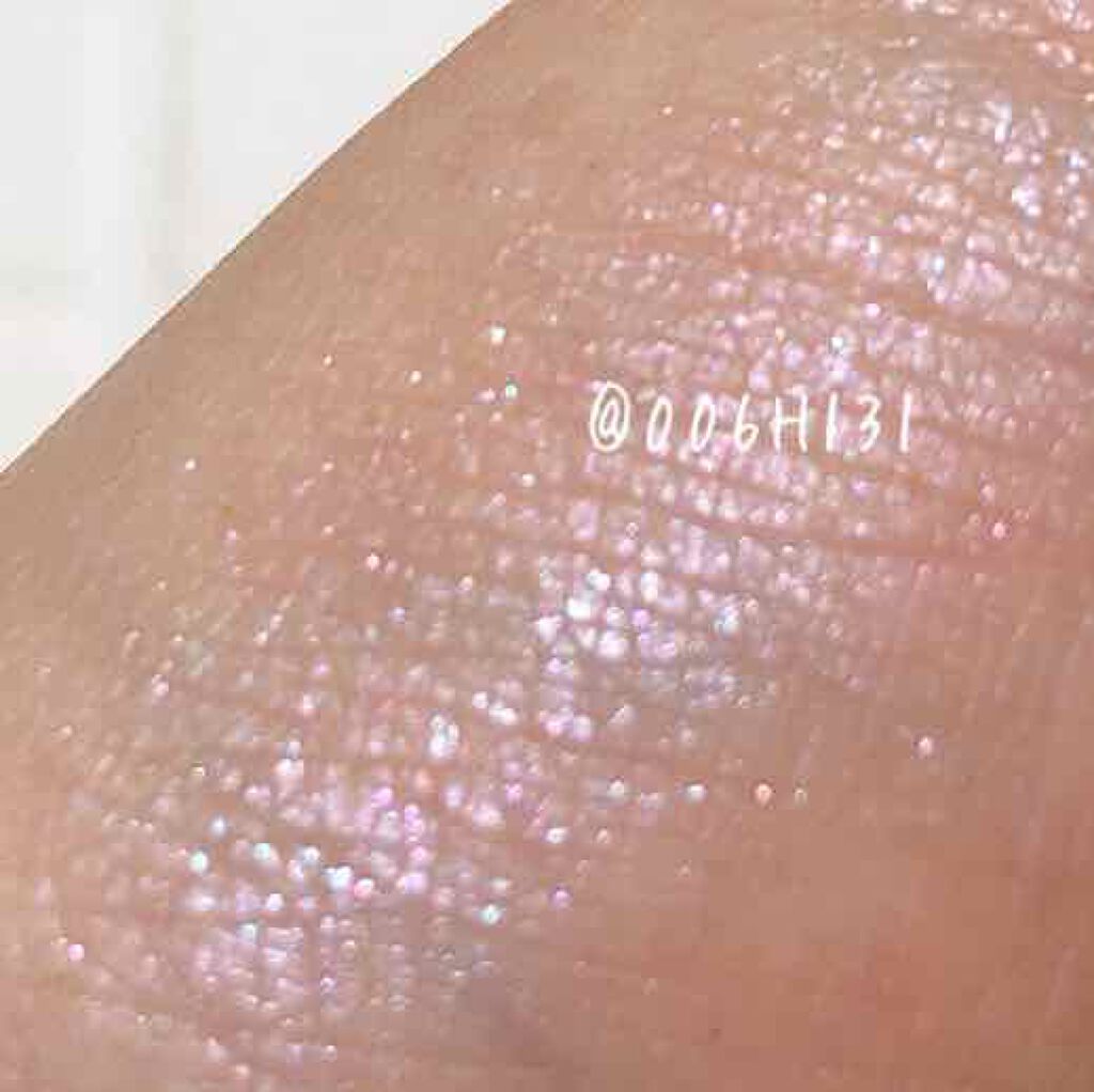 グリタリング アイカラー/レ・メルヴェイユーズ ラデュレ/単色アイシャドウを使ったクチコミ（3枚目）