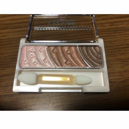 トーンアップアイシャドウ/CEZANNE/アイシャドウパレットを使ったクチコミ(2枚目)