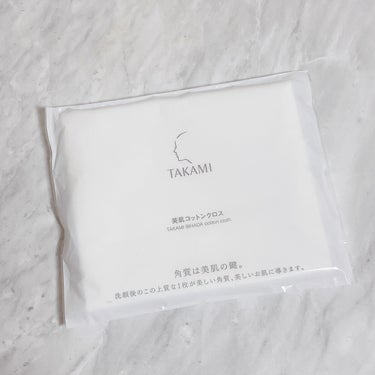 タカミ タカミ美肌コットンクロスのクチコミ「おすすめの洗顔ペーパータオルをご紹介します✨

特徴は…
✔大判で吸収力○
✔毛羽立たず破けな.....」（1枚目）