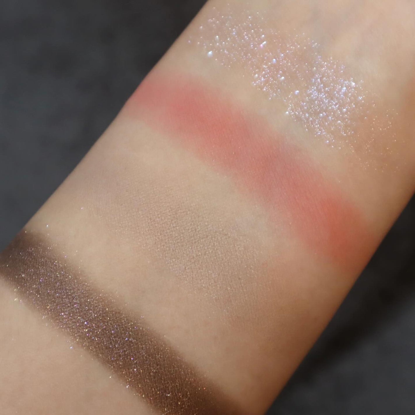 シグニチャー カラー アイズ/SUQQU/アイシャドウパレットを使ったクチコミ(2枚目)