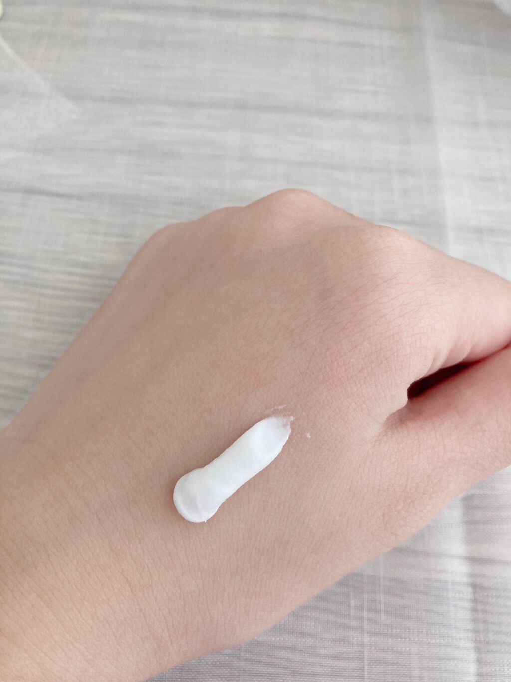 オハナ・マハロ フレグランス ハンドクリーム ハリーア ノヘア/OHANA MAHAALO/ハンドクリームを使ったクチコミ(2枚目)