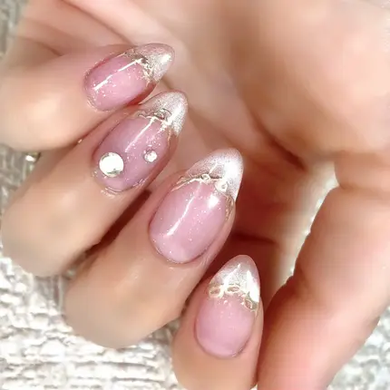 ネイルブラシのおすすめ15選|初心者でもジェルネイルに挑戦できる筆の選び方やお手入れ方法も解説