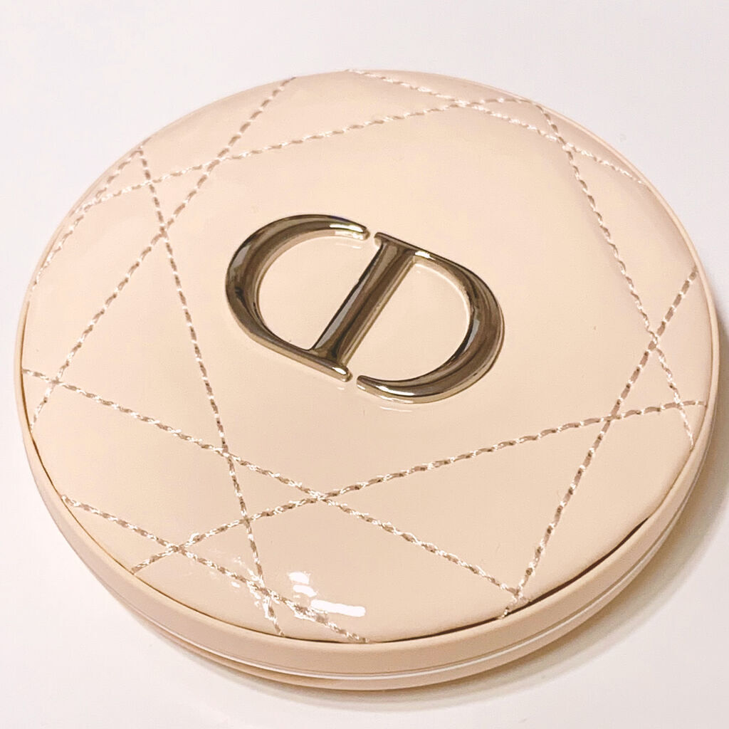 ディオールスキン フォーエヴァー クチュール ルミナイザー/Dior/プレストパウダーを使ったクチコミ（3枚目）
