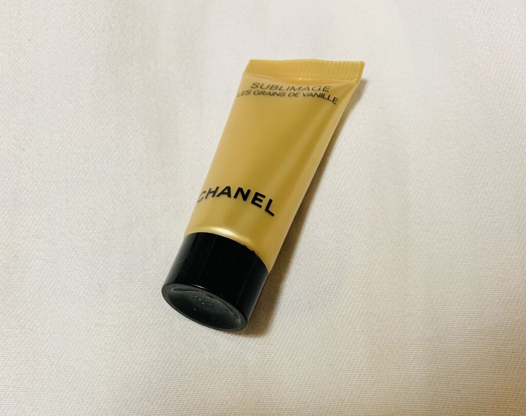 CHANEL サブリマージュ デマキヤン コンフォートのクチコミ「CHANELのバニラの香りがするスクラブ。

感触がかなり柔らかいし、甘いバニラの香りがリラッ.....」（1枚目）