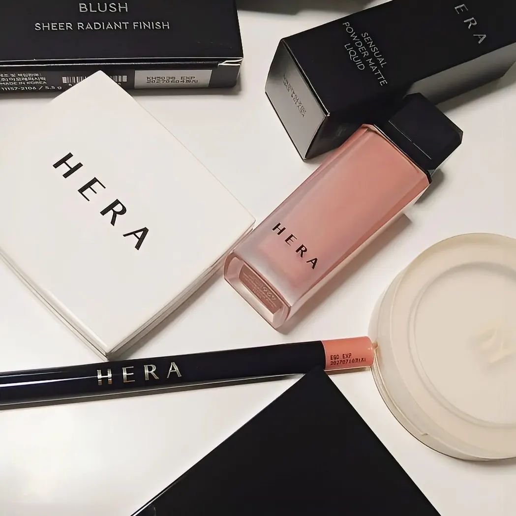 センシュアルパウダーマットリキッド/HERA/口紅を使ったクチコミ（2枚目）
