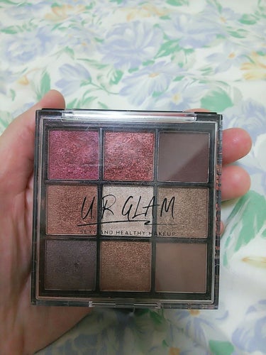 UR GLAM　BLOOMING EYE COLOR PALETTE/U R GLAM/アイシャドウパレットを使ったクチコミ（1枚目）