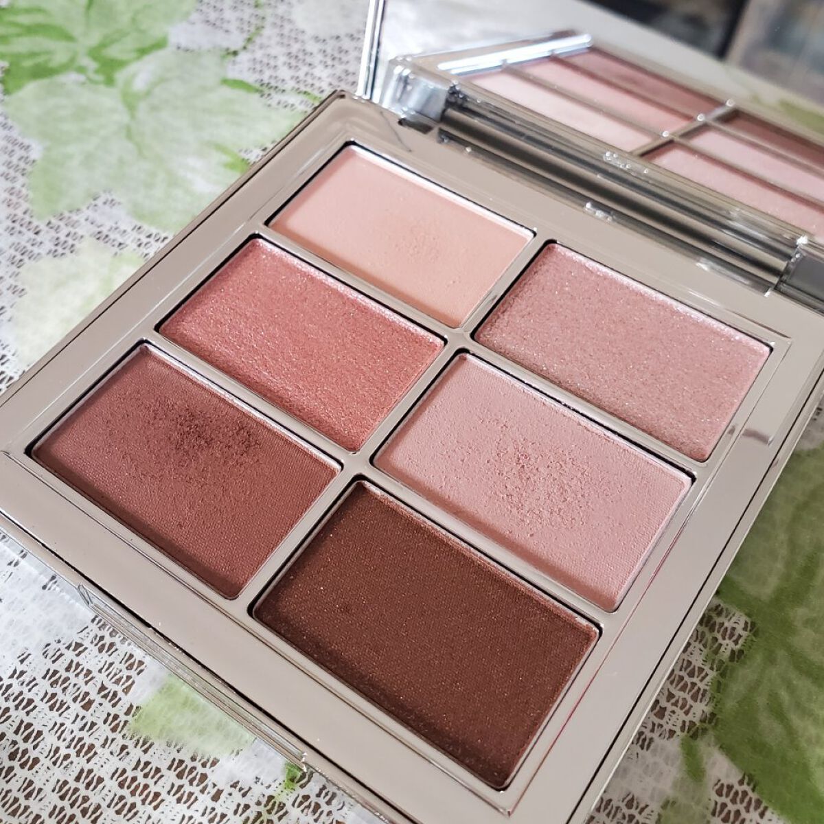 アイ ヴィーガン シアーパレット/AMUSE/アイシャドウパレットを使ったクチコミ（1枚目）