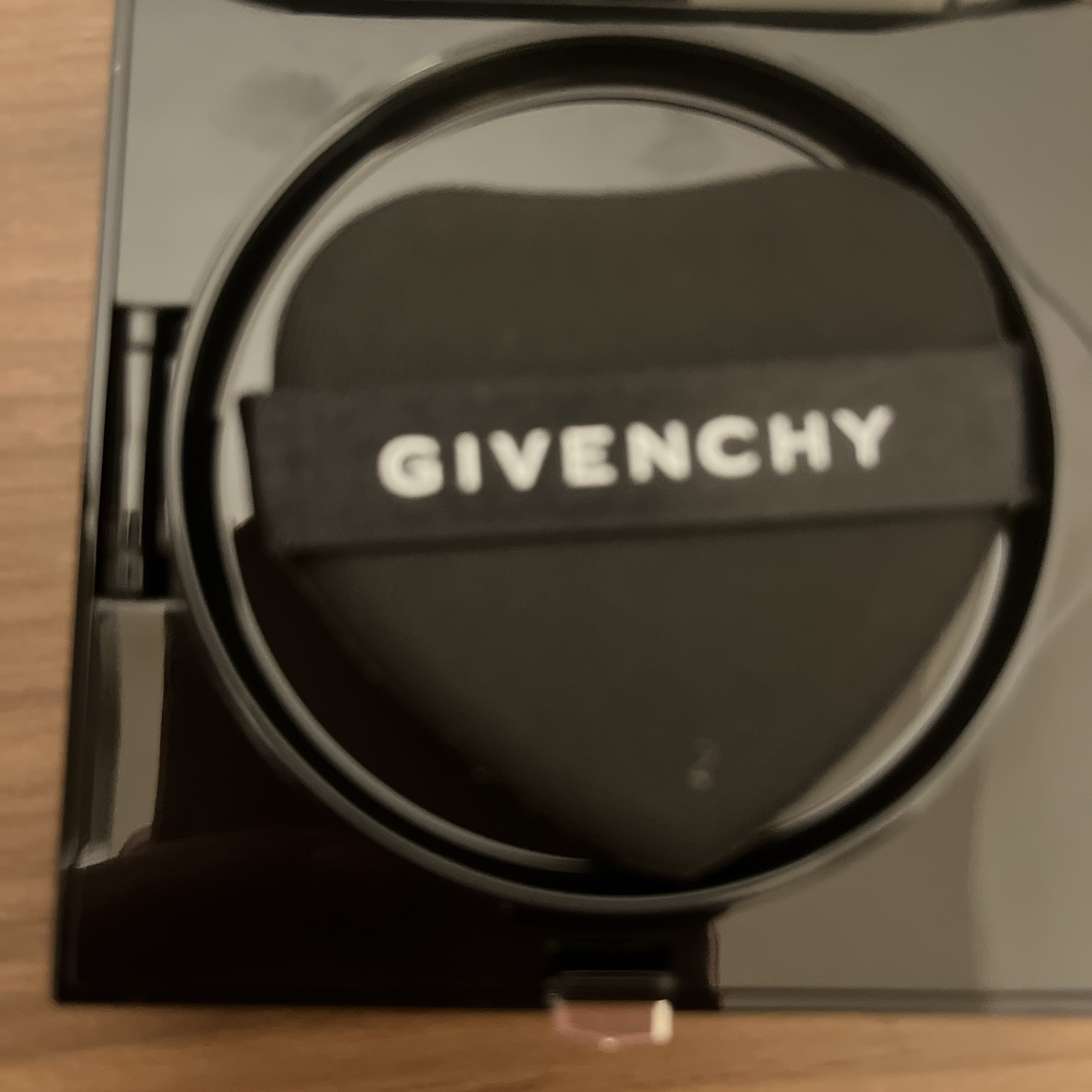 プリズム・リーブル/GIVENCHY/ルースパウダーを使ったクチコミ（3枚目）