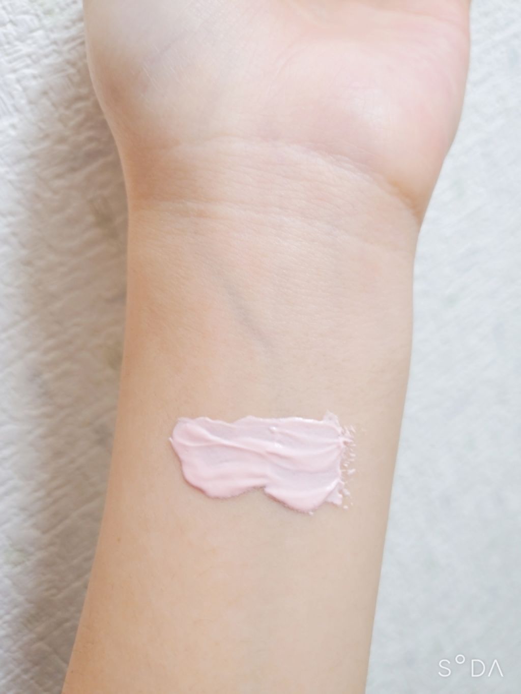 スキンカラーコントロールベース/KATE/化粧下地を使ったクチコミ(2枚目)