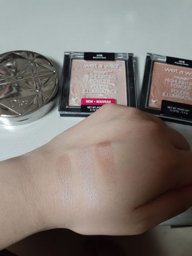 MegaGlo Highlighting Powder/wet 'n' wild/パウダーハイライトを使ったクチコミ（1枚目）