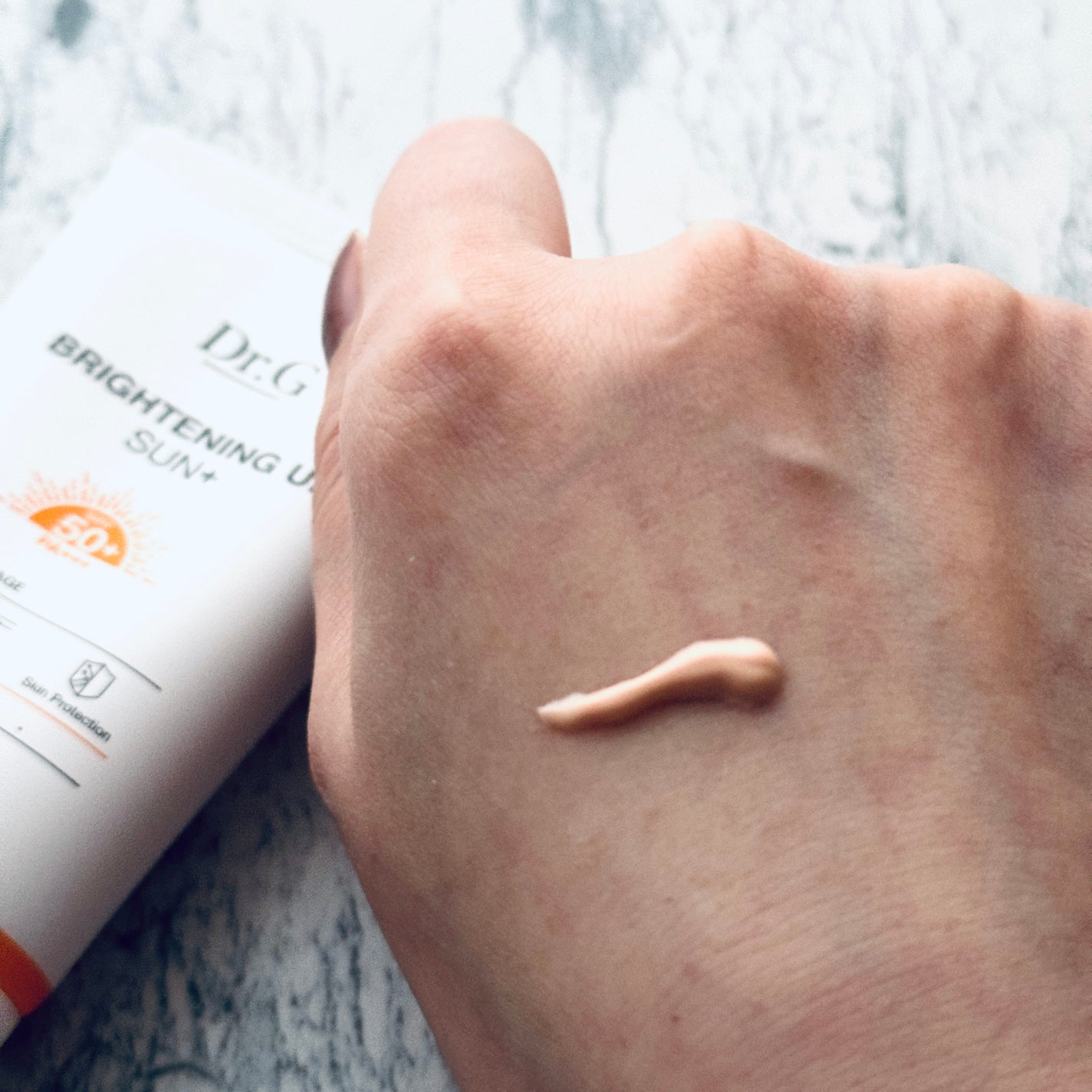 ブライトニングアップサンプラス/Dr.G/日焼け止めクリームを使ったクチコミ(3枚目)