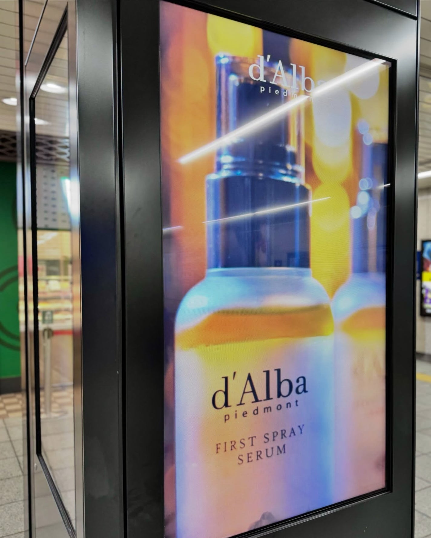 MIREKA on LIPS 「POPUPレポ✍️.原宿の@cosmeTOKYO(@at_co..」(7枚目)