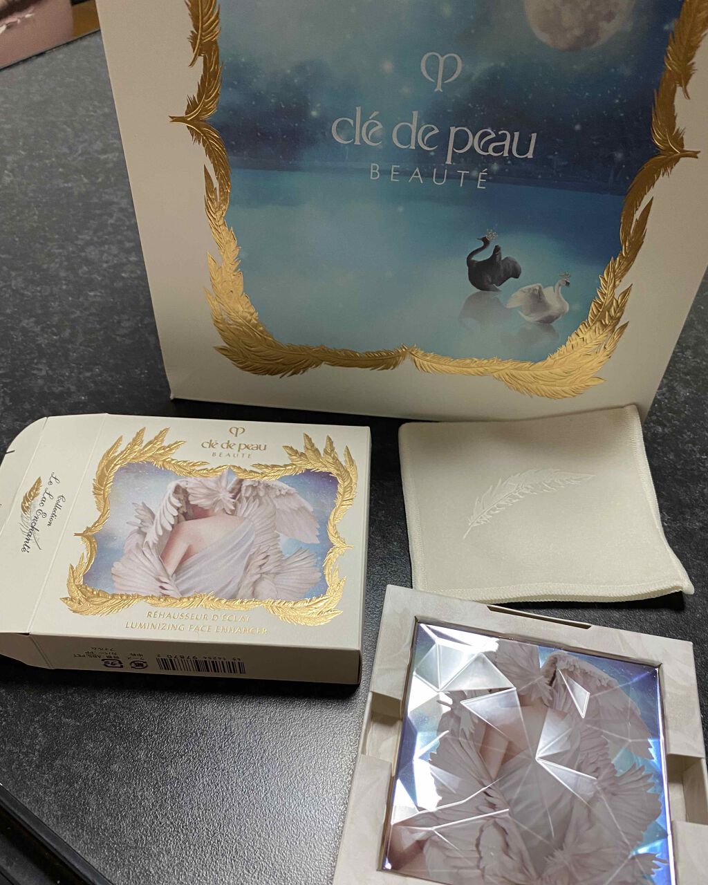 クレ・ド・ポー ボーテ レオスールデクラ/クレ・ド・ポー ボーテ/パウダーハイライトを使ったクチコミ（2枚目）